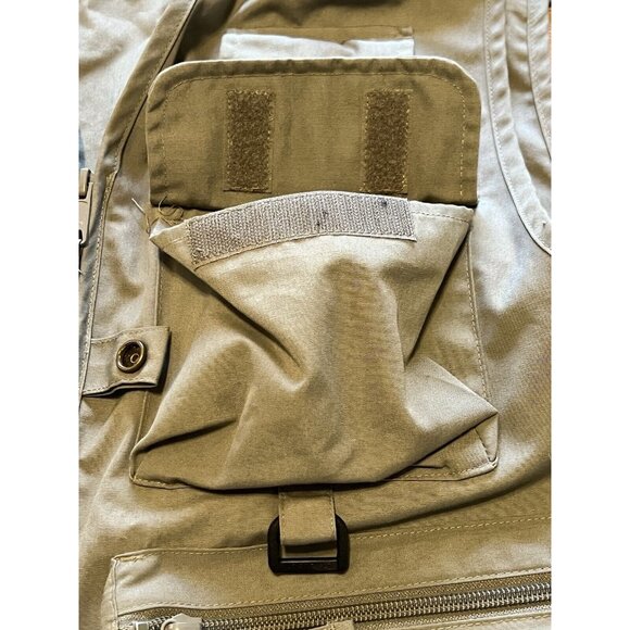 Cabelas‎ Outdoor Gear Size Small Vest Green Pockets Fly Fishing Unisex Camping - Picture 14 of 16